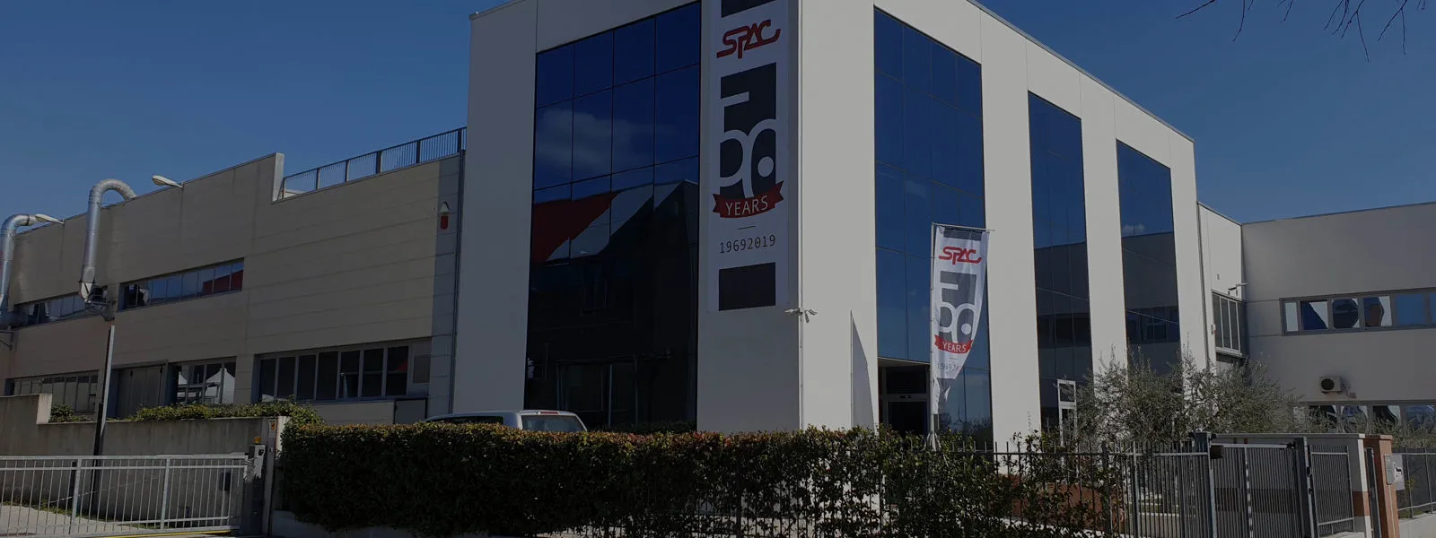 Da 50 anni camminiamo insieme a voi